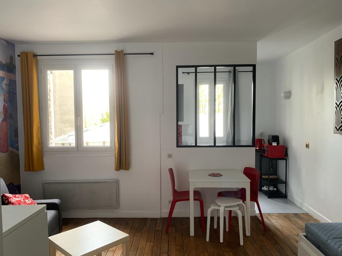 Studio Perfect For 2 Adults And 1 Kid, And Up To 2 Kids - Jourdain 20E, 25Mn To Louvre Via Line M11 Париж Екстериор снимка