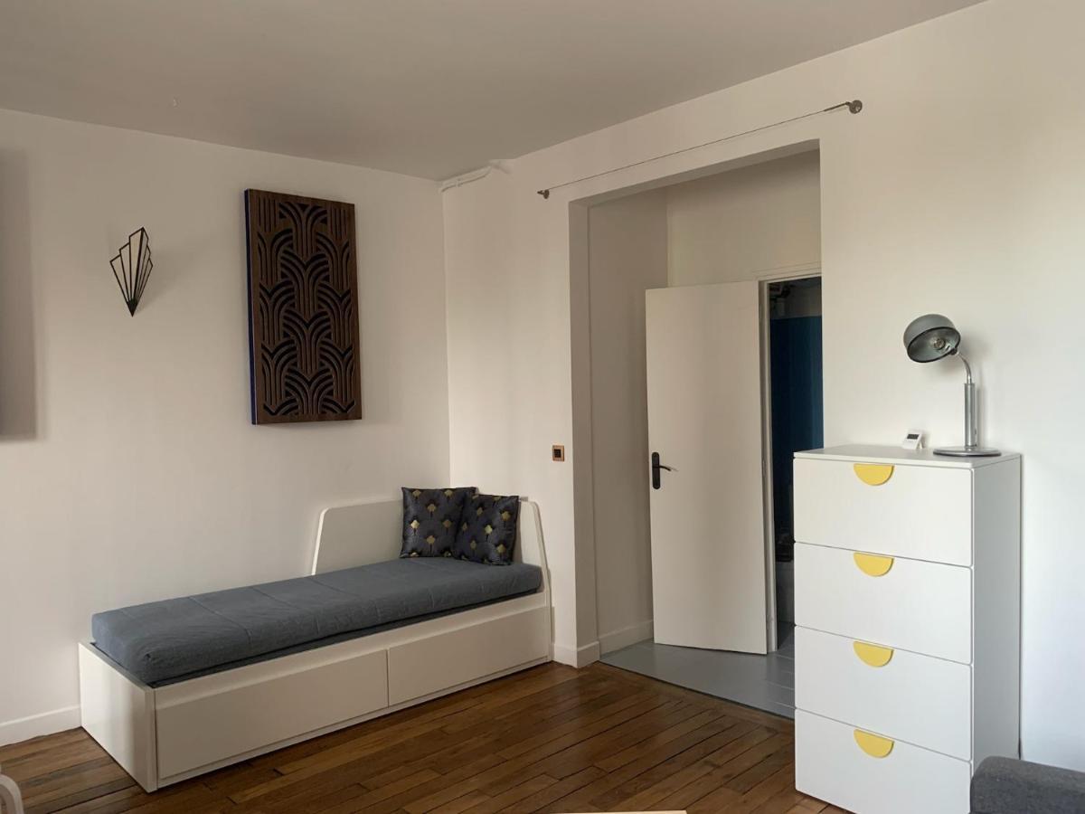Studio Perfect For 2 Adults And 1 Kid, And Up To 2 Kids - Jourdain 20E, 25Mn To Louvre Via Line M11 Париж Екстериор снимка