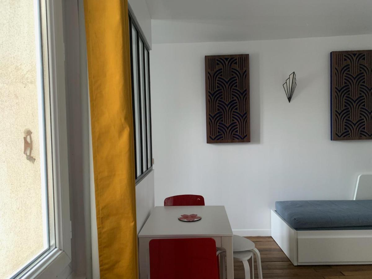 Studio Perfect For 2 Adults And 1 Kid, And Up To 2 Kids - Jourdain 20E, 25Mn To Louvre Via Line M11 Париж Екстериор снимка