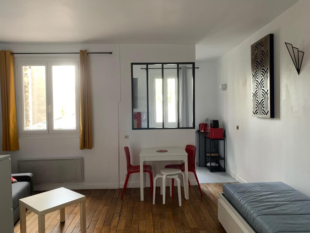 Studio Perfect For 2 Adults And 1 Kid, And Up To 2 Kids - Jourdain 20E, 25Mn To Louvre Via Line M11 Париж Екстериор снимка