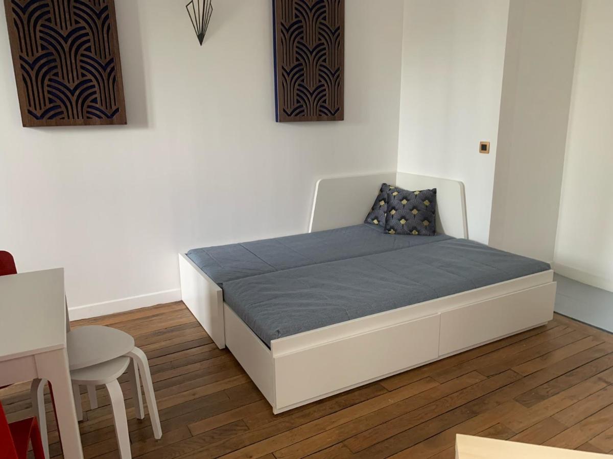 Studio Perfect For 2 Adults And 1 Kid, And Up To 2 Kids - Jourdain 20E, 25Mn To Louvre Via Line M11 Париж Екстериор снимка